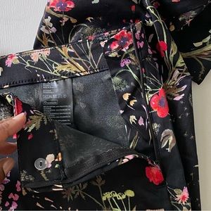 H&M Super Stretchy Flat Front Black Floral Skinny Slacks, Size 12, NWT